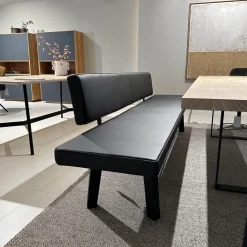 Sitzbank BB 32 Connect Leder Orient Ebony Schwarz Gestell Tiefschwarz Pulverbeschichtet Matt Füße Eiche Schwarz