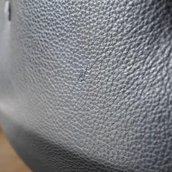 Sitzgruppe Dreharmlehnstuhl Primum Bezug Schwarzes Leder Metallgestell Pulverbeschichtet