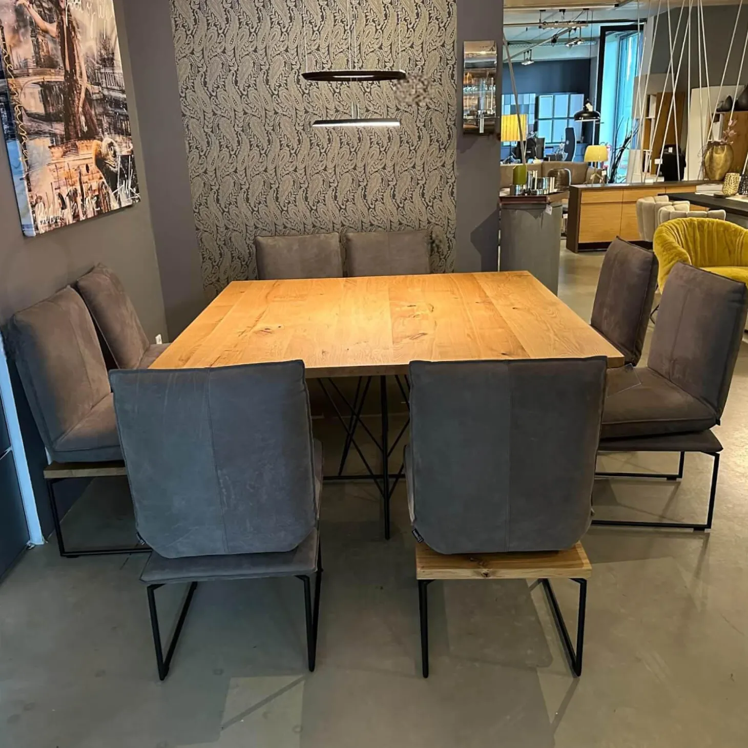 Sitzgruppe Tablo Leder Navajo Elefant 2020 63 Plateau Alteiche Und Plateau Bezogen Leder Untergestell Pulverbeschichtet Schwarz Matt Ohne Tisch