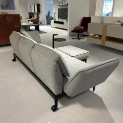 Sofa 386 Mera Stoff 24 551 Umbragrau Gestell Stahl Verkehrsschwarz Pulverbeschichtet Inklusive Kissen