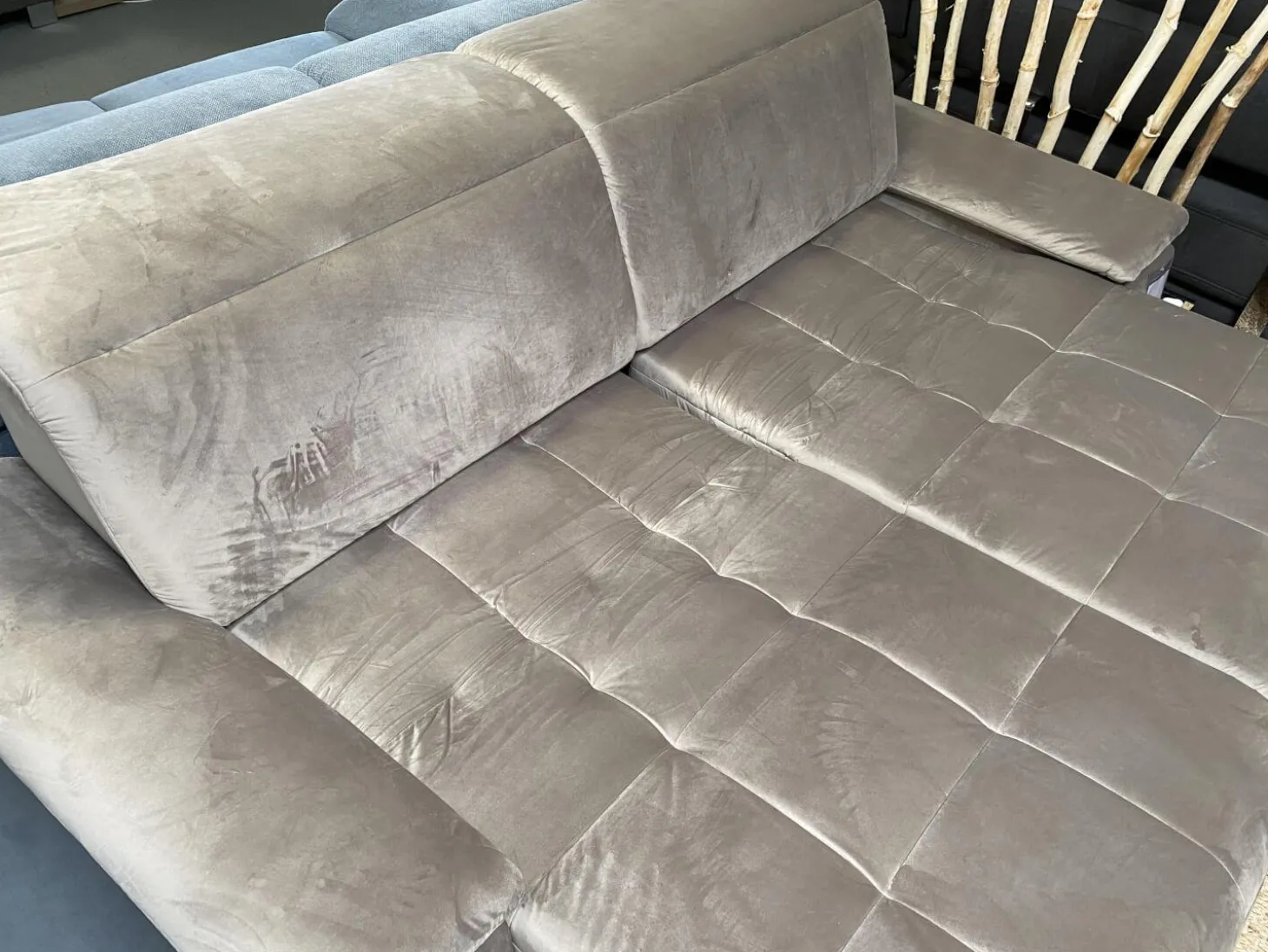 Sofa Abano Stoff Riviera Sand Beige Eckfüße Metall Nickel Satiniert Mit Elektrischer Day Bed Funktion