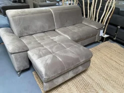 Sofa Abano Stoff Riviera Sand Beige Eckfüße Metall Nickel Satiniert Mit Elektrischer Day Bed Funktion