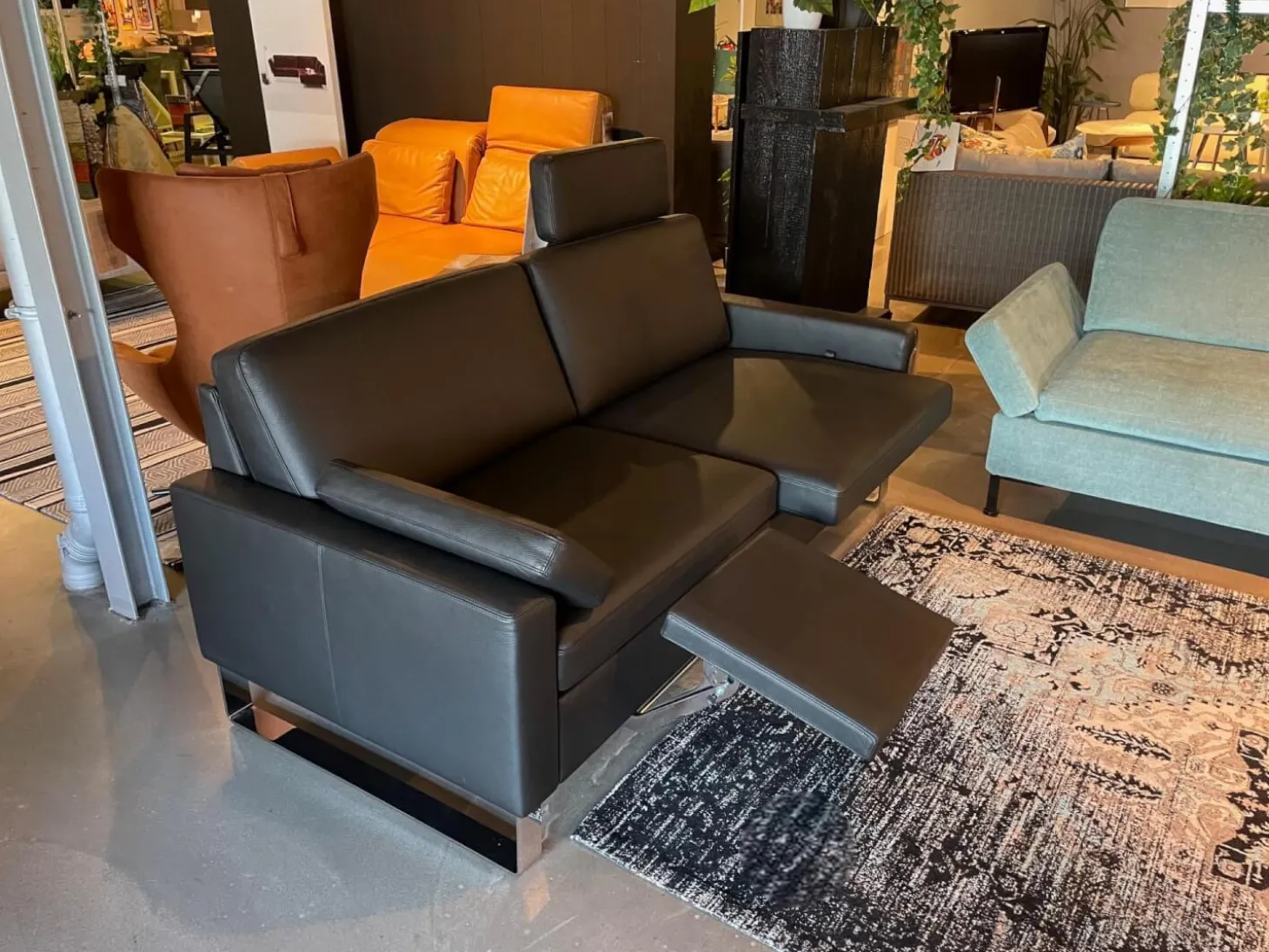 Sofa Alba 55 70 Leder Unit 5423 10 Schwarz Metallkufe Verchromt Glänzend Inkl Sitztiefenverstellung