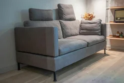 Sofa Alba Leder Taron 20 Grau Braun Gestell Schwarz Pulverbeschichtet Inklusive Kissen