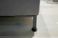 Sofa Alba Leder Taron 20 Grau Braun Gestell Schwarz Pulverbeschichtet Inklusive Kissen