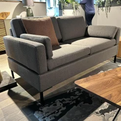 Sofa Alba Stoff 5275 96 Grau Winkelfuß Schwarz Mit Klappbaren Armlehnen