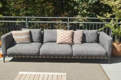 Sofa Atlante Outdoor Stoff Bambú A6 Grau Schwarz Gestell Brüniert