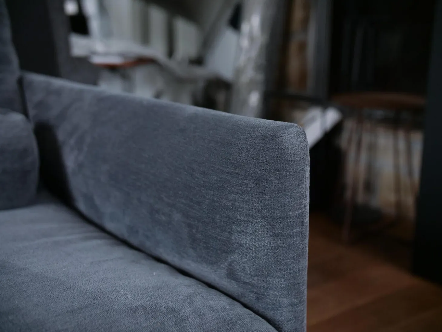 Sofa Avalanche Stoff 8145 Dunkelgrau Fuß M21 Lack Anthrazit Mit Hocker Und Lendenrollen