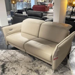 Sofa Avantgarde 965 Bezug Leder 43 210 Pearl Beige Kufe Hochglanz Mit Motorischer Sitz Und Rückenverstellung