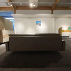 Sofa Avantgarde 500 Leder 43 560 Fango Grau Beige Kernlederarmlehnen Schwarz Gestell Verchromt Hochglanz