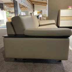 Sofa Avantgarde 500 Leder 43 560 Fango Grau Beige Kernlederarmlehnen Schwarz Gestell Verchromt Hochglanz