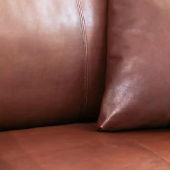 Sofa Axel 3.5-Sitzer Bezug Leder Rancho Sienna L50 Kufengestell Edelstahl