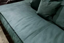Sofa Budapest Soft Leder Kashmir Jade Petrol Gestell Satiniertes Rohmetall mit 4 Kissen