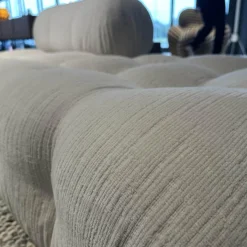 Sofa Camaleonda Stoff 103 Enia Elfenbein Weiß Füße Buchenholz Natur
