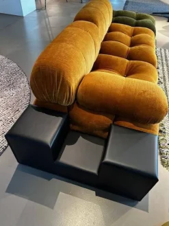 Sofa Camaleonda Stoff Enia Curry Orange Füße Massivholz Inklusive Hocker Stoff Enia Olivgrün Grün Und Beistelltisch Turm