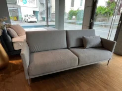 Sofa Cara Bezug Stoff 14.113 Silbergrau Fuß Metallrundrohr Mattchrom Mit Filzgleitern