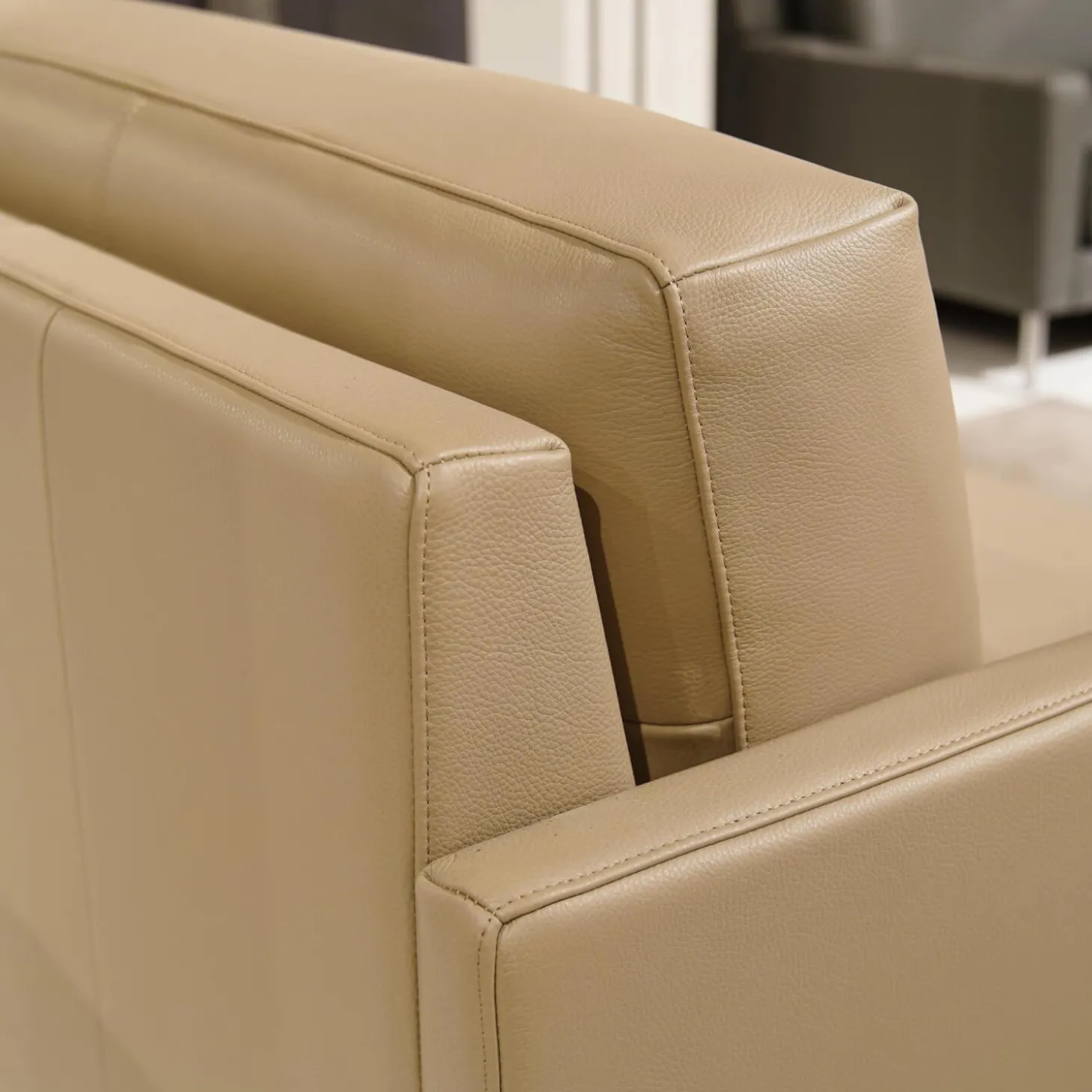 Sofa Cara H-SOB SB168 Bezug Leder 38.102 Beigegrau Inklusive 2 Kissen