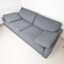 Sofa Conseta Bezug Stoff 5010 Anthrazit Schmalfuß Chrom Bodenfrei Inklusive 2 Kissen