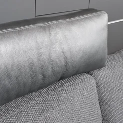 Sofa Conseta Stoff 5010 Anthrazit Schmalfuß Metall Verchromt mit Kissen und Kopfstütze
