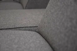 Sofa Donovan Stoff Robin Anthrazit mit 2 Hockern