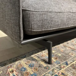 Sofa Dreisitzer Liv Stoff 17.046 Beigegrau Gestell Aluminium Feinstrukturiert Pulverbeschichtet Matt Umragrau