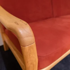 Sofa DY 1260 2,5-Sitzer Stoff Comfort 0028 Rot Kernbuche Geölt