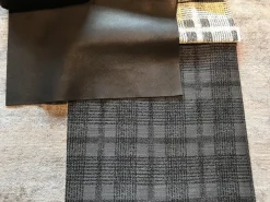 Sofa Easy Pieces Metal Stoff 4486 95 Mehrfarbig Grau Gestell Schwarz Inklusive Lederrolle Und Seitenkissen