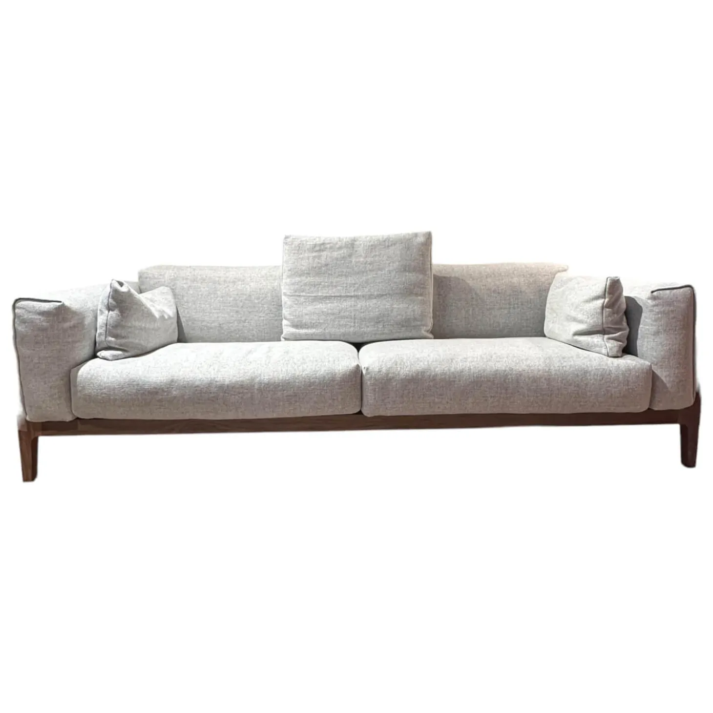 Sofa Elm Stoff 8300 Lichtgrau Grau Gestell Nussbaum Natur Geölt Braun Inklusive Kissen