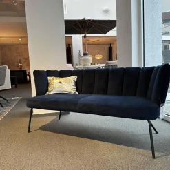 Sofa Gaia Lounge Bezug Stoff Seven Darkblue 48 Blau 4 Fuß Rundrohr Struktur Schwarz Mit Kunststoffgleitern Ohne Dekokissen