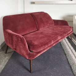 Sofa Grace Bezug Stoff City Velvet Reloaded CA7832 095 Rot Füße Holz Braun