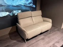 Sofa Hans Leder 35 Mariposa Opal Beige Metallfuß Edelstahloptik 62 Silber