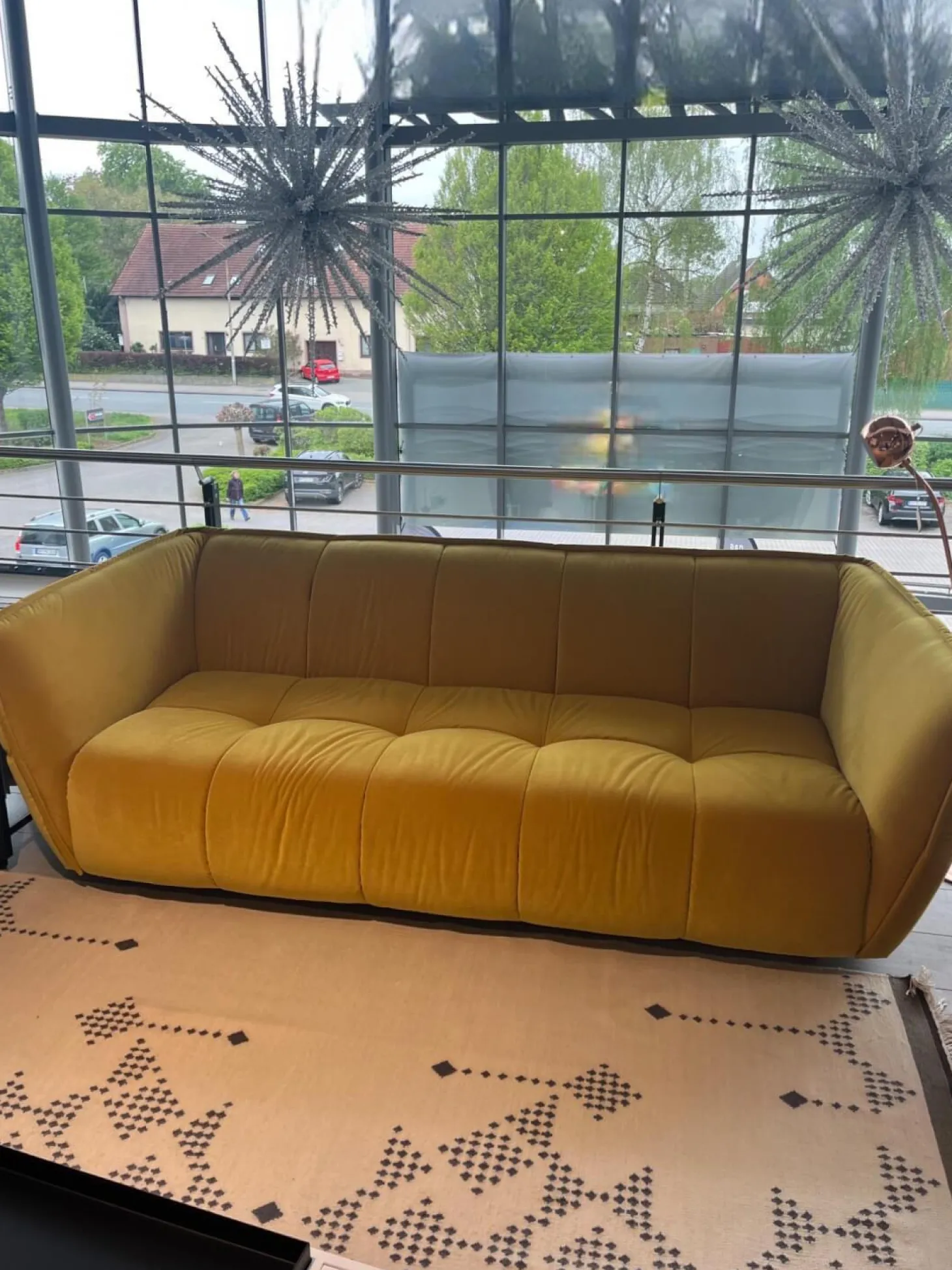 Sofa Hedda Stoff Velvet 16 Yellow Gelb Füße Kunststoff Schwarz