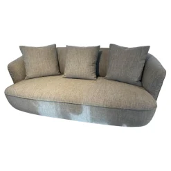 Sofa Ishino Stoff Togba Pebble Grau Meliert Rücken Leder Congress 1441 Basalt Schwarz Sockel Schwarz Lackiert Inklusive Kissen