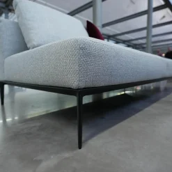 Sofa Jaan Living 783 Bezug Stoff Carré 7823 Moonlight Grau Gestell Aluminium Matt Pulverbeschichtet Schwarz