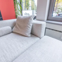 Sofa Jaan Living Bezug Stoff Duala 7674 Off-White Weiß Grau Untergestell Schwarz Pulverbeschichtet Matt Inklusive Kissen Und Ablageboard