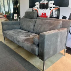 Sofa Jason 390 25 FLFR Leder Velvet 1481 Poppy Seed Grau Gestell Hochglanz Verchromt Mit Nackenrollen