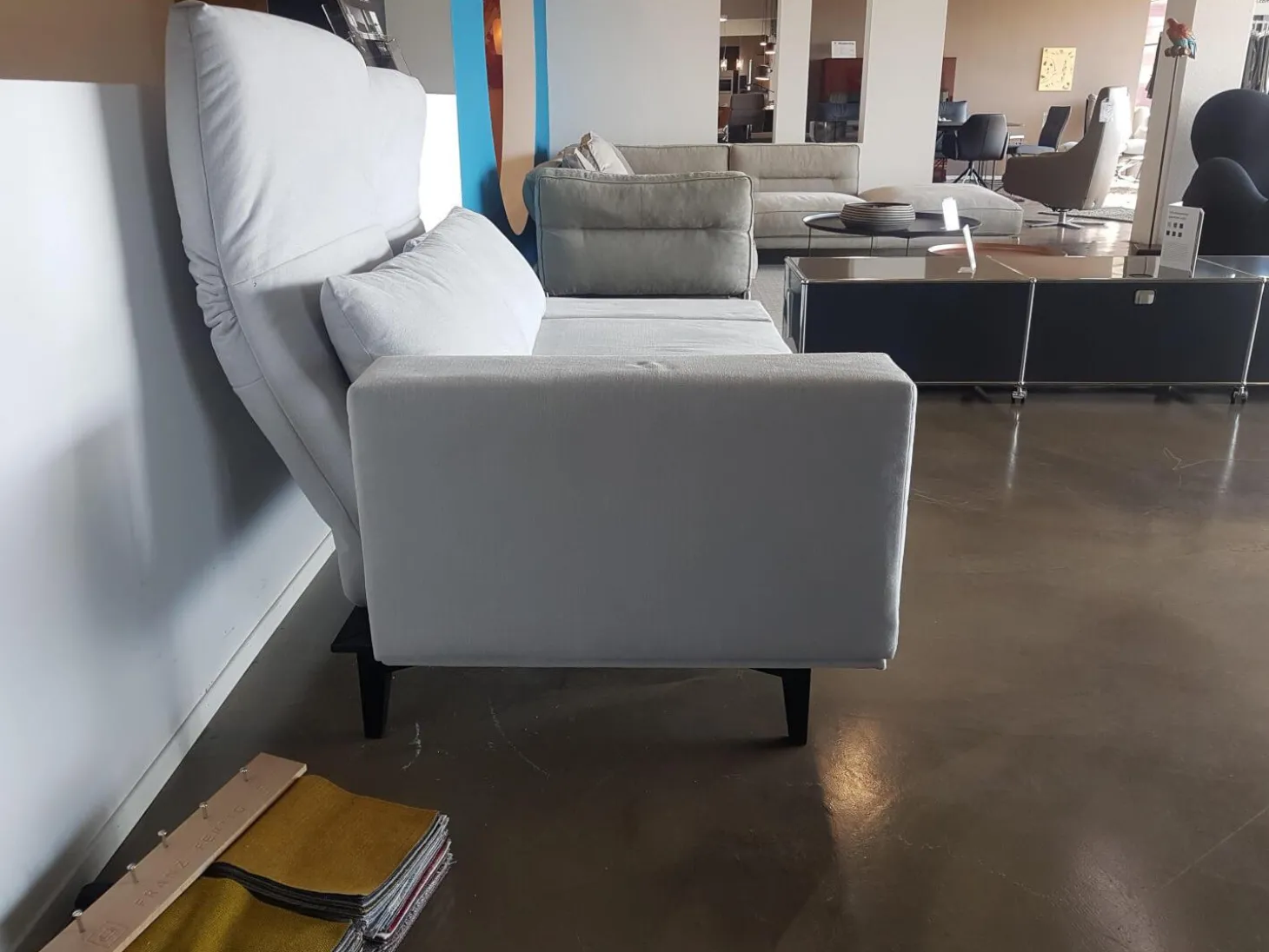 Sofa Jill Stoff E Cape 60 Lightgrey Grau mit Verstellfunktion