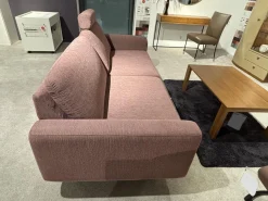Sofa Joy Stoff Jasmine Dark Pink Rosa Holzfuß Wenge Schräg Inklusive Kopfstütze