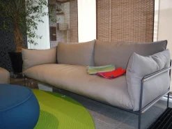 Sofa Kaba Outdoor Stoff Wasserfest RT82 Sottobosco Gestell Stahl Schwarz Lackiert