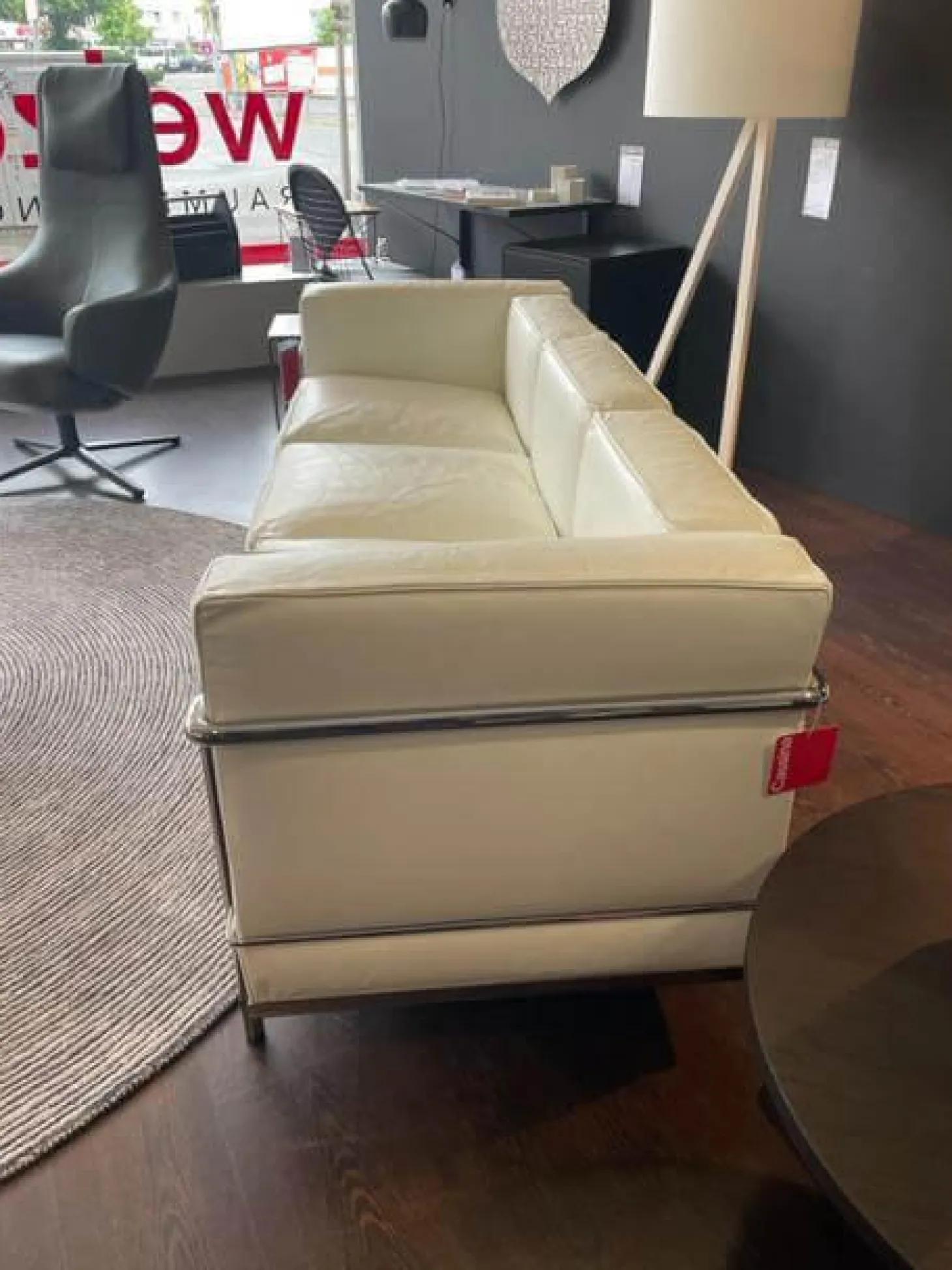 Sofa LC2 3-Sitzig Leder LCX Weiß Gestell Verchromt