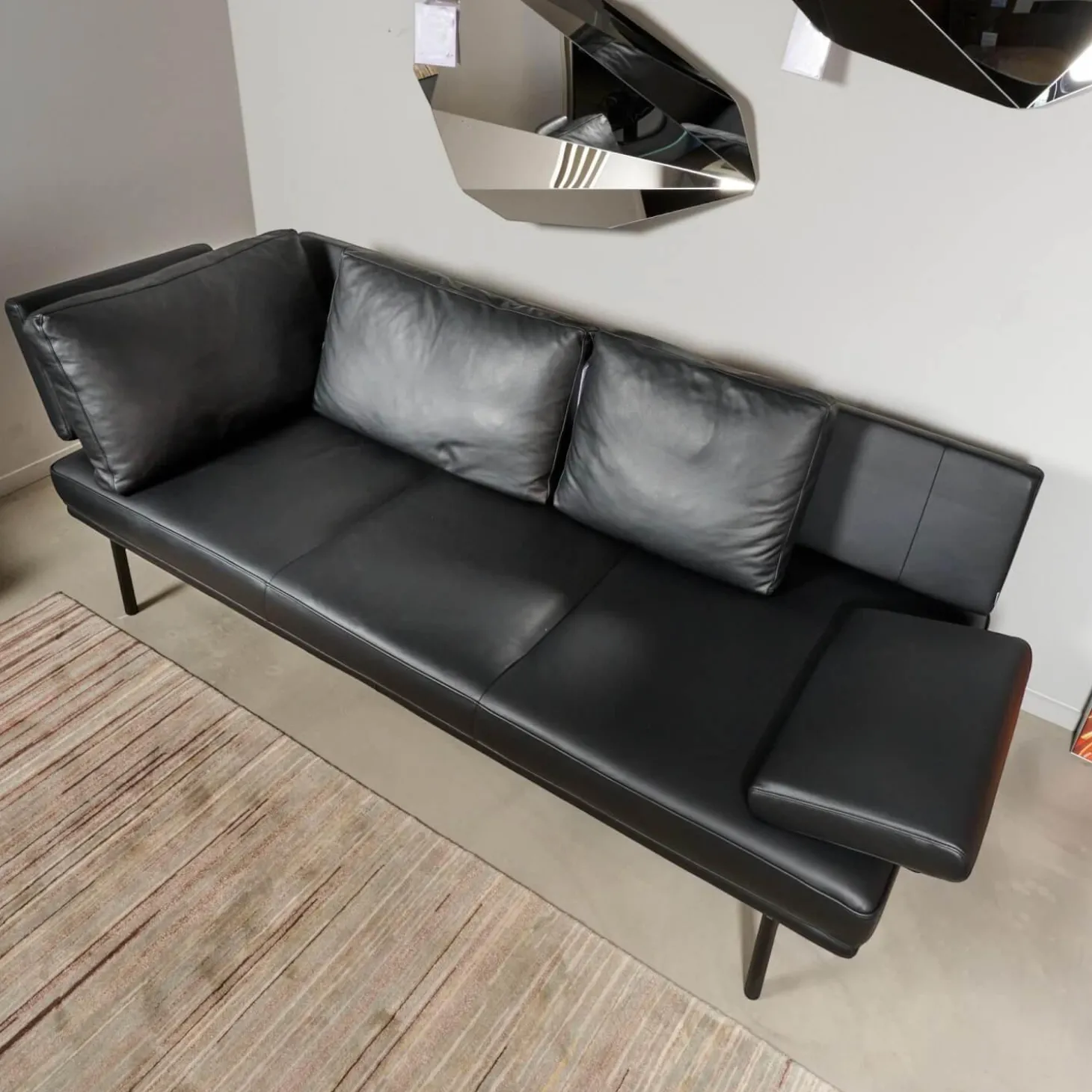 Sofa Living Platform Leder Classic Black Schwarz Gestell Matt Pulverbeschichtet Schwarz