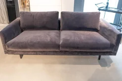 Sofa Long Island Bezug Stoff City Velvet Reloaded CA7832 095 Grau Metallfuß Schwarz Mit Rückenkissen
