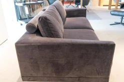 Sofa Long Island Bezug Stoff City Velvet Reloaded CA7832 095 Grau Metallfuß Schwarz Mit Rückenkissen