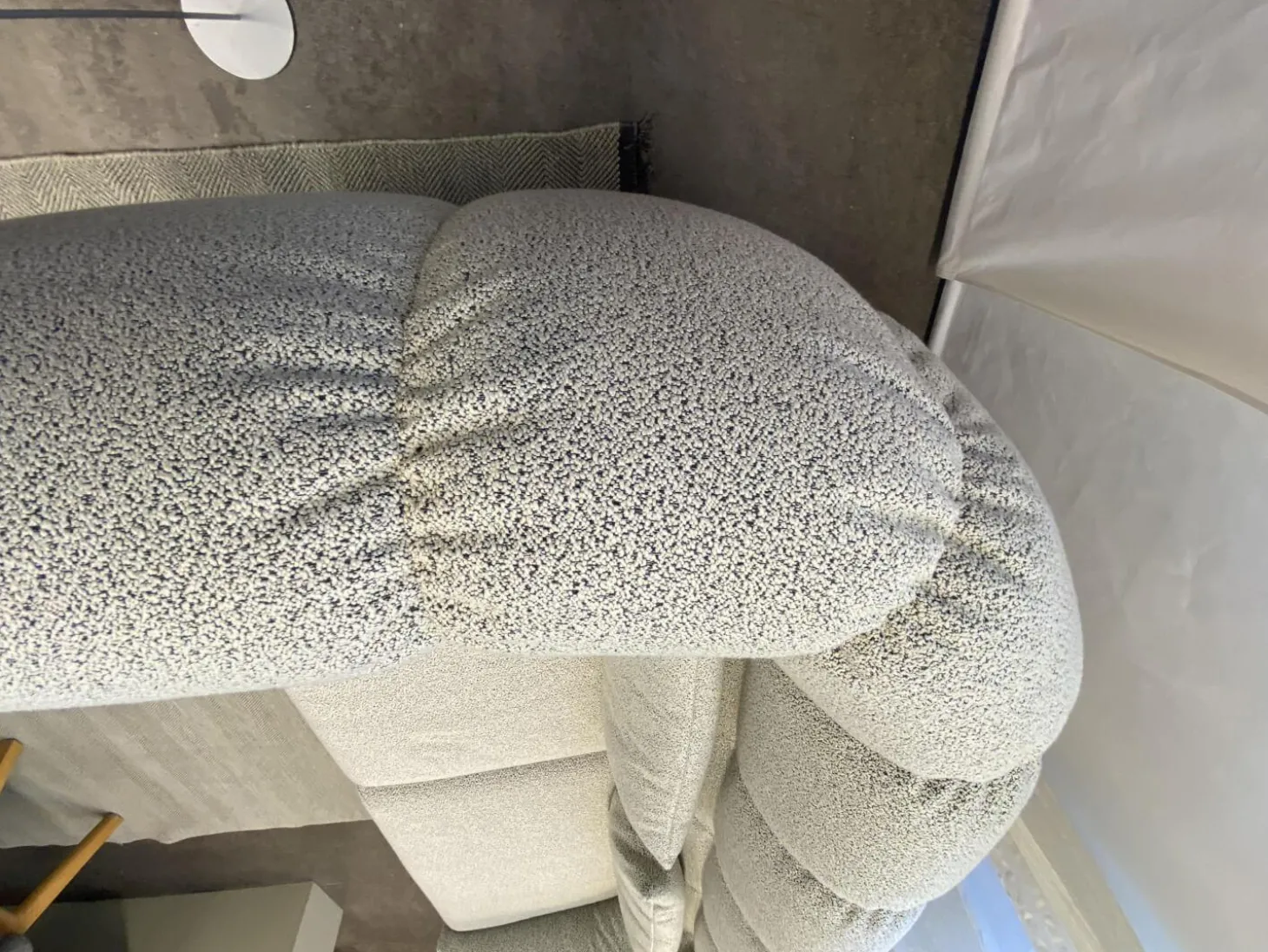 Sofa Magnolia Stoff 5275 0041 Grau Gestell Metall Schwarz Pulverbeschichtet