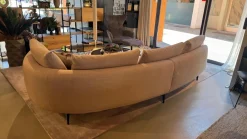 Sofa Maru Stoff Namib 7920 Moon Beige Gestell Matt Schwarz Pulverbeschichtet Inklusive Kissen