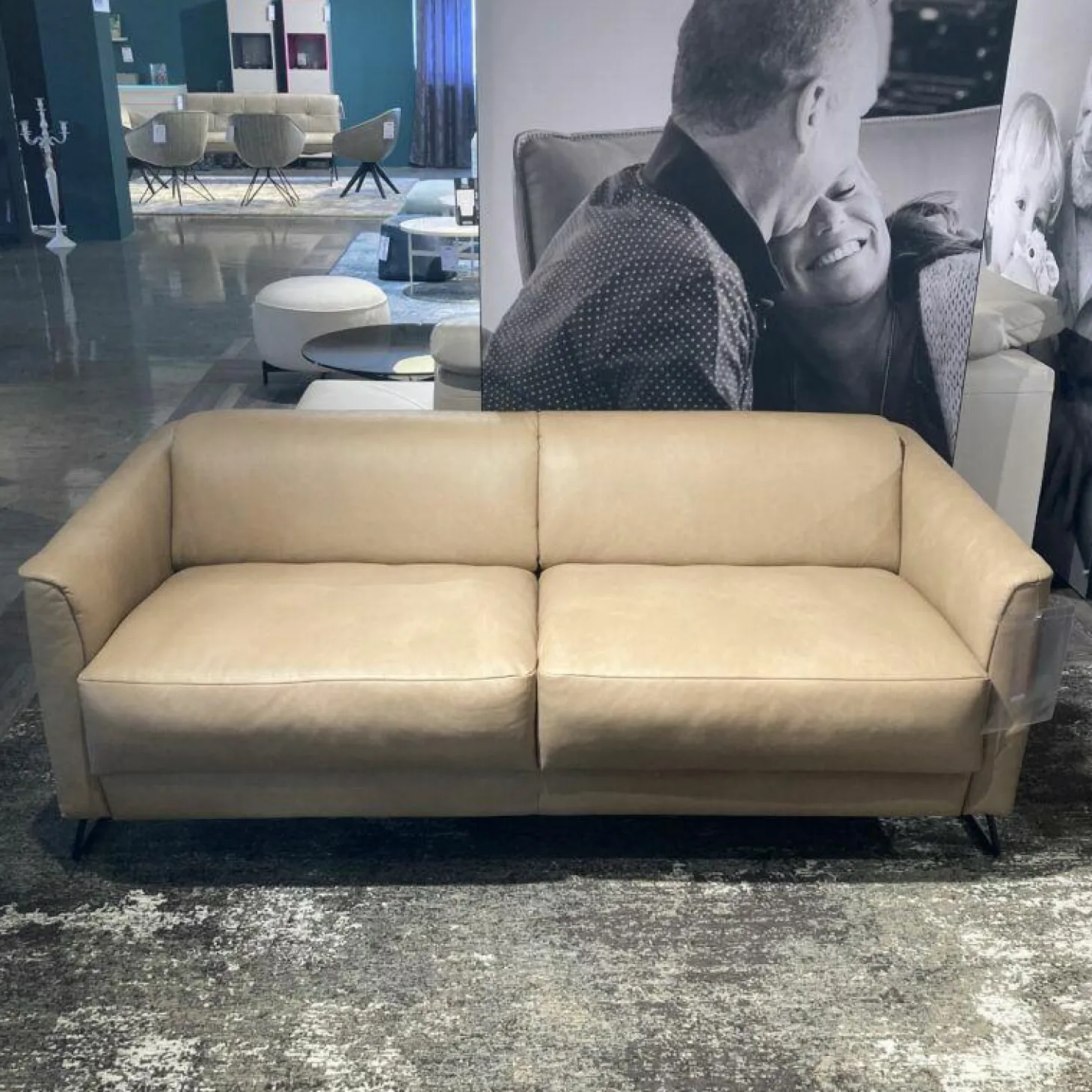 Sofa Matheo CC180 Leder Kenia Camel Beige Gestell Mattschwarz