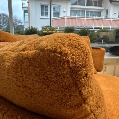 Sofa Maxalto Amoneus Stoff Velour Milo Tabak Braun Gestell Graphit mit 5 Kissen