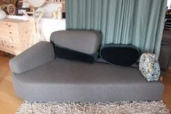 Sofa Mosspink Stoff 4476 95 Schurwolle Grau Füße Aluminium Rund Inklusive 5 Kissen