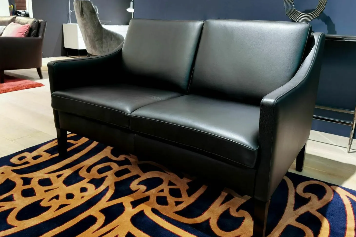 Sofa Nelson Leder L7031D Schwarz Gestell Schwarz Gebeizt