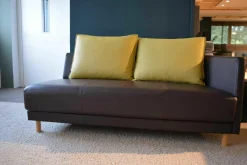 Sofa Onda Leder 38.556 Schokoladenbraun mit 2 Kissen